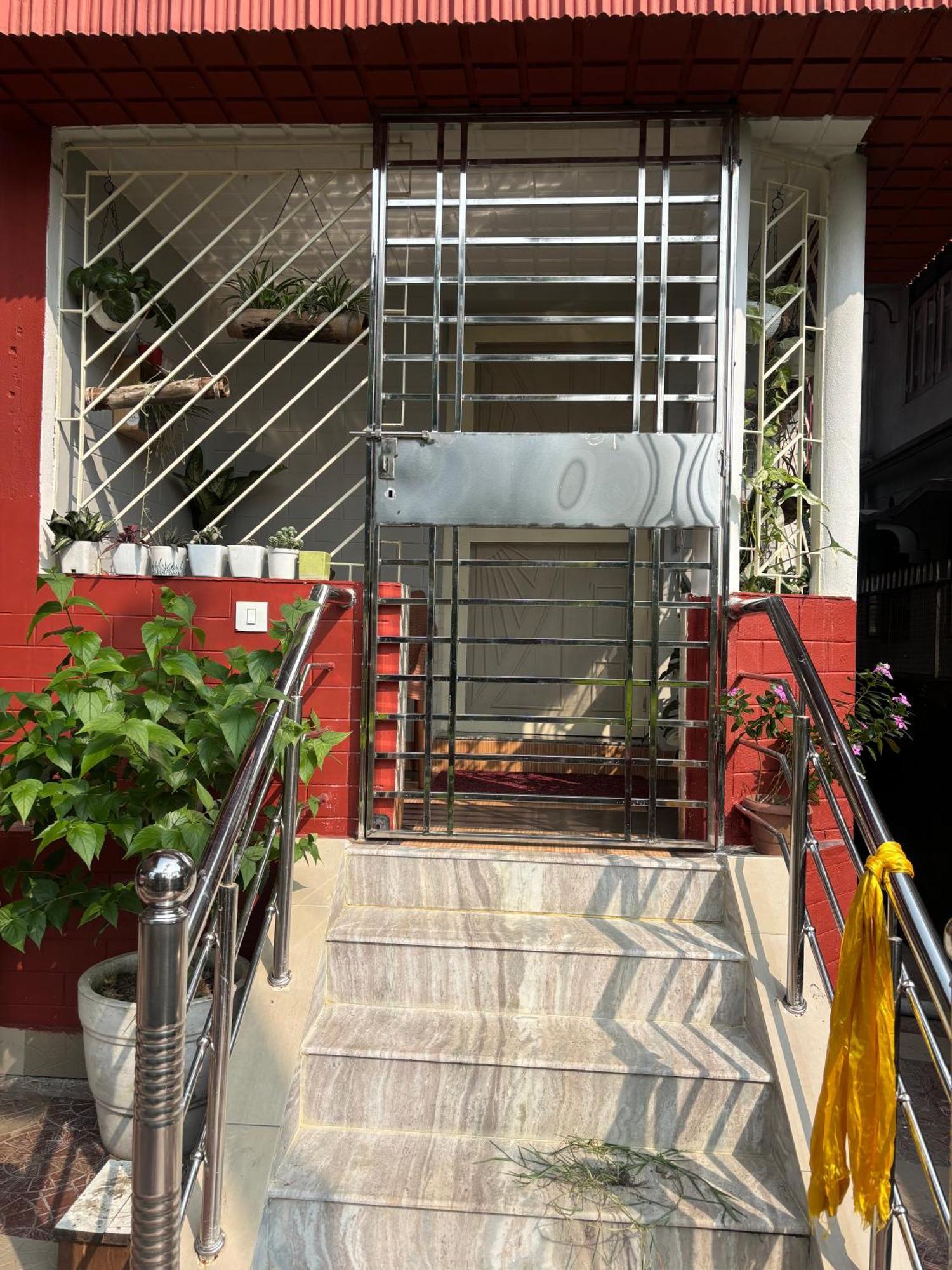 Newa House Homestay سيليجوري المظهر الخارجي الصورة